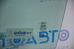 Glass door front left Ford Focus mk3 15-18 rest scratches