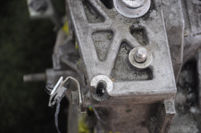 Electric engine Nissan Leaf 13-13 broken mounts