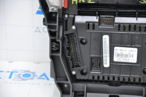 Lincoln MKZ 13-16 Multimedia and Climate Control Scratched Trim