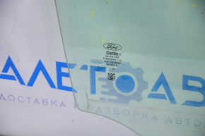 Glass of the front right door Ford Focus mk3 11-18 prerest, scratches