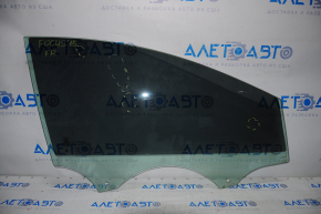Glass of the front right door Ford Focus mk3 15-18 rest, scratches