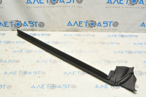 Glass seal front left Mercedes CLA 14-19