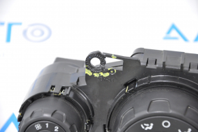Ford Fiesta 11-19 manual climate control broken mount