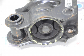 Lower front right arm VW Atlas 18-23 cracked silent block