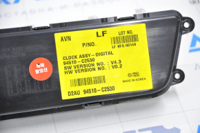 Hyundai Sonata 15-17 clock panel with radio control, crack in the overlay