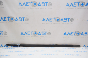 Molding door-glass central rear right Ford Escape MK4 20-24 mat, broken plug
