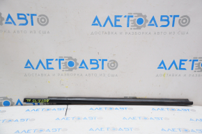 Molding door-glass central rear left Nissan Versa Note 13-19 scratches inside