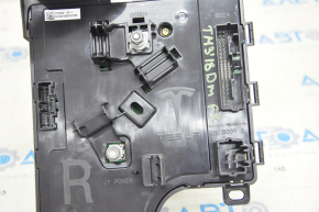 LOW VOLTAGE CONTROLLER RIGHT Tesla Model 3 18-