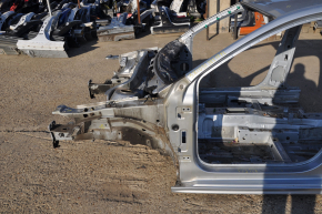Front left quarter VW Jetta 11-18 USA silver, on body, dents