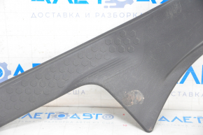 Rear right threshold pad Subaru Forester 14-18 SJ black, worn, scratches, needs cleaning