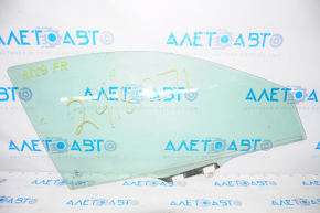Glass of the front right door Honda Accord 13-15 4mm, scratches