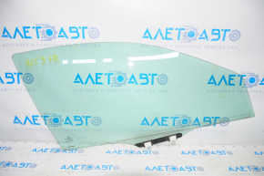 Glass of the front right door Honda Accord 13-15 4mm, scratches