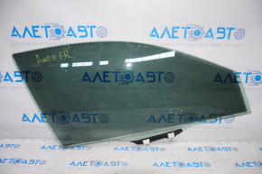 Glass of the front right door Honda Accord 13-15 4mm, scratches