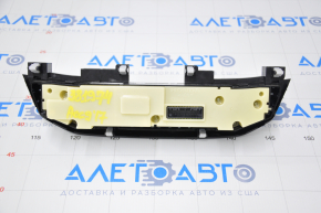 Climate control Honda Accord 16-17 rest black, chip on the trim, scratches