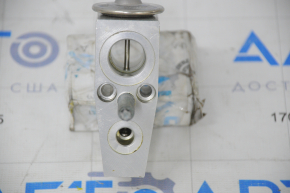 Ford Mustang mk6 15-23 AC Heater Valve