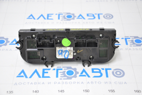 VW Jetta 19-21 heater control without seat heating, bumps and crack on glass