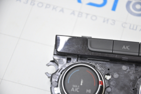 Heater control VW Jetta 19-21 without heated seats, glass is rubbed