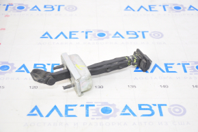 Door limiter rear right Chrysler 200 15-15 cracks