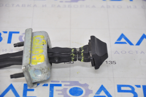 Front left door limiter Chrysler 200 15-15 cracks
