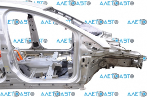 Front right quarter Ford Focus mk3 11-18 silver UX on the body