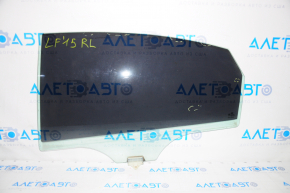 Glass of the rear left door Hyundai Sonata 15-19 scratches