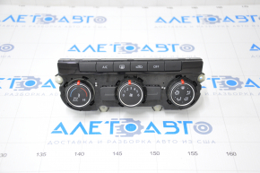 Climate control VW Passat b7 12-15 USA manual, glass is rubbed