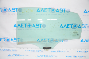 Glass of the rear left door Hyundai Sonata 15-19 scratches