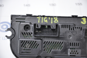 Climate control VW Tiguan 18-21 without heated seats, scratched and rubbed glass