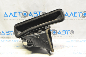 Bare fan housing, right side of Nissan Altima 13-18
