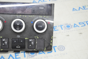 Toyota Sequoia 08-09 Climate Control Cracks