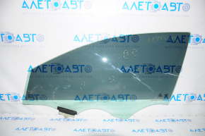 Glass of the front left door Hyundai Sonata 15-19 scratches