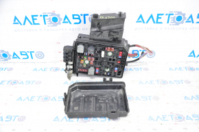 Chevrolet Volt 16 underhood fuse box - cover is broken