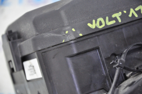 Chevrolet Volt 16 underhood fuse box - cover is broken