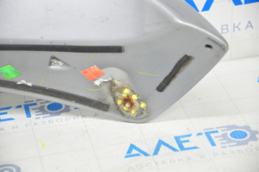 Toyota Sequoia 08-16 Trunk Door Spoiler Fastener Broken