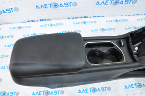 Console center armrest and cup holders Chrysler 200 15-17 black leather, scratches