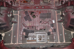 Chevrolet Volt 16 trunk trough - on the body