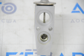 Ford Escape MK3 13- Air Conditioner Heater Valve