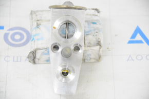 Ford Flex 09-12 Air Conditioner Heater Valve