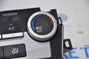 Climate control Toyota Camry v50 12-14 usa manual with heated mirrors, knobs and cover are worn