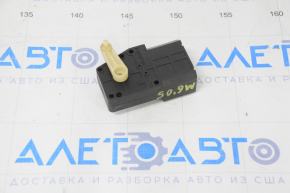 Actuator motor for the heater ventilation system on a Mazda6 2003-2008