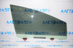 Glass door front right Toyota Prius V 12-17 scratches