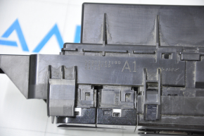 Climate control Toyota Prius 50 16-22 glass and buttons are rubbed