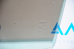 Glass door front left Toyota Prius 30 10-15 scratches