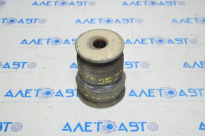 Toyota Sequoia 08-16 body cushion third, cracked