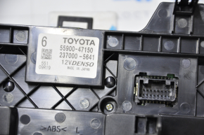 Climate control Toyota Prius V 12-14 scratches on glass
