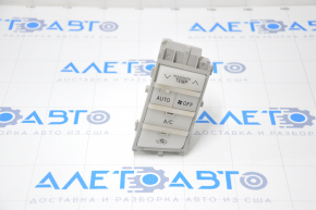 Toyota Avalon 05-12 climate control buttons right
