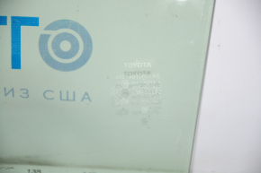Glass door rear right Toyota Prius 30 10-15 scratches