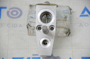 Chevrolet Camaro 16-23 Air Conditioner Heater Valve