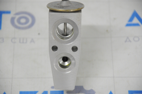 Chevrolet Camaro 16-23 Air Conditioner Heater Valve