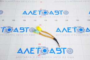 Steering wheel cable chips on airbag Chevrolet Malibu 13-15